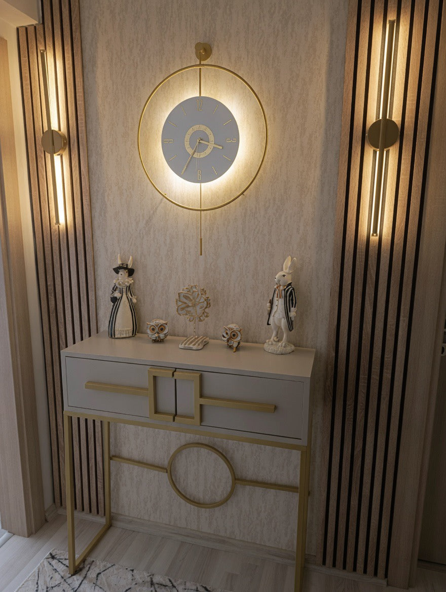 LUMORA Elegance eskitme gold modern LED duvar apliği, şık ve kablosuz tasarım, gün ışığı LED aydınlatma, kolay montaj ve dokunmatik kullanım